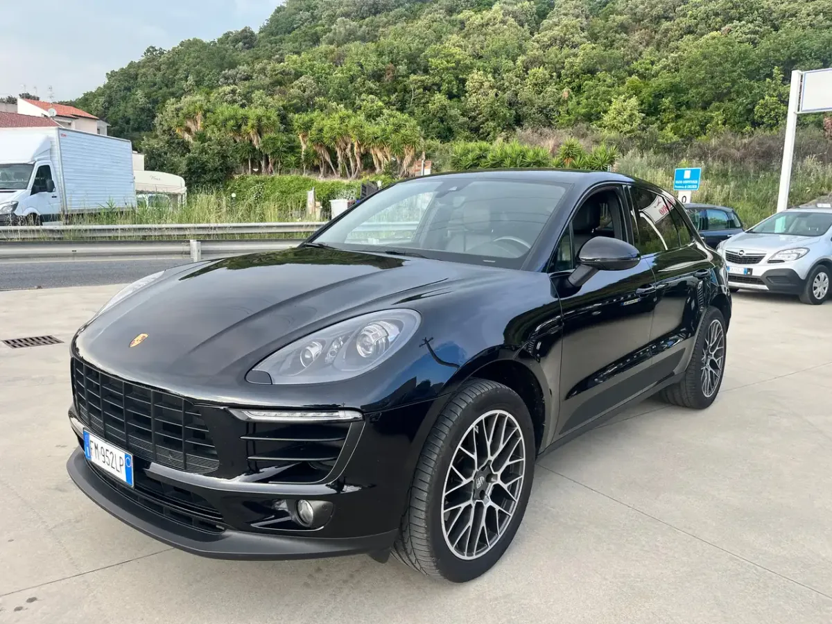 Porsche Macan S
