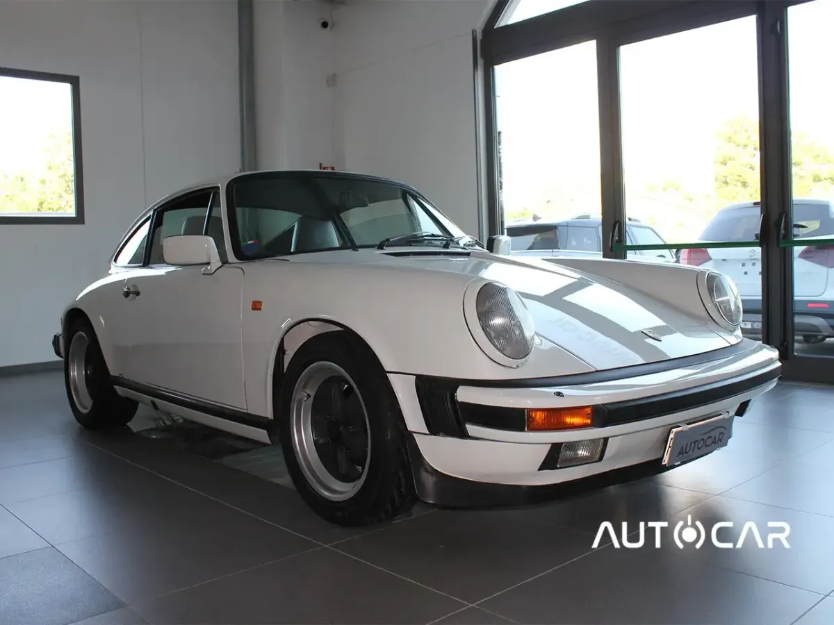 Porsche 911 Carrera 3.2 Coupé