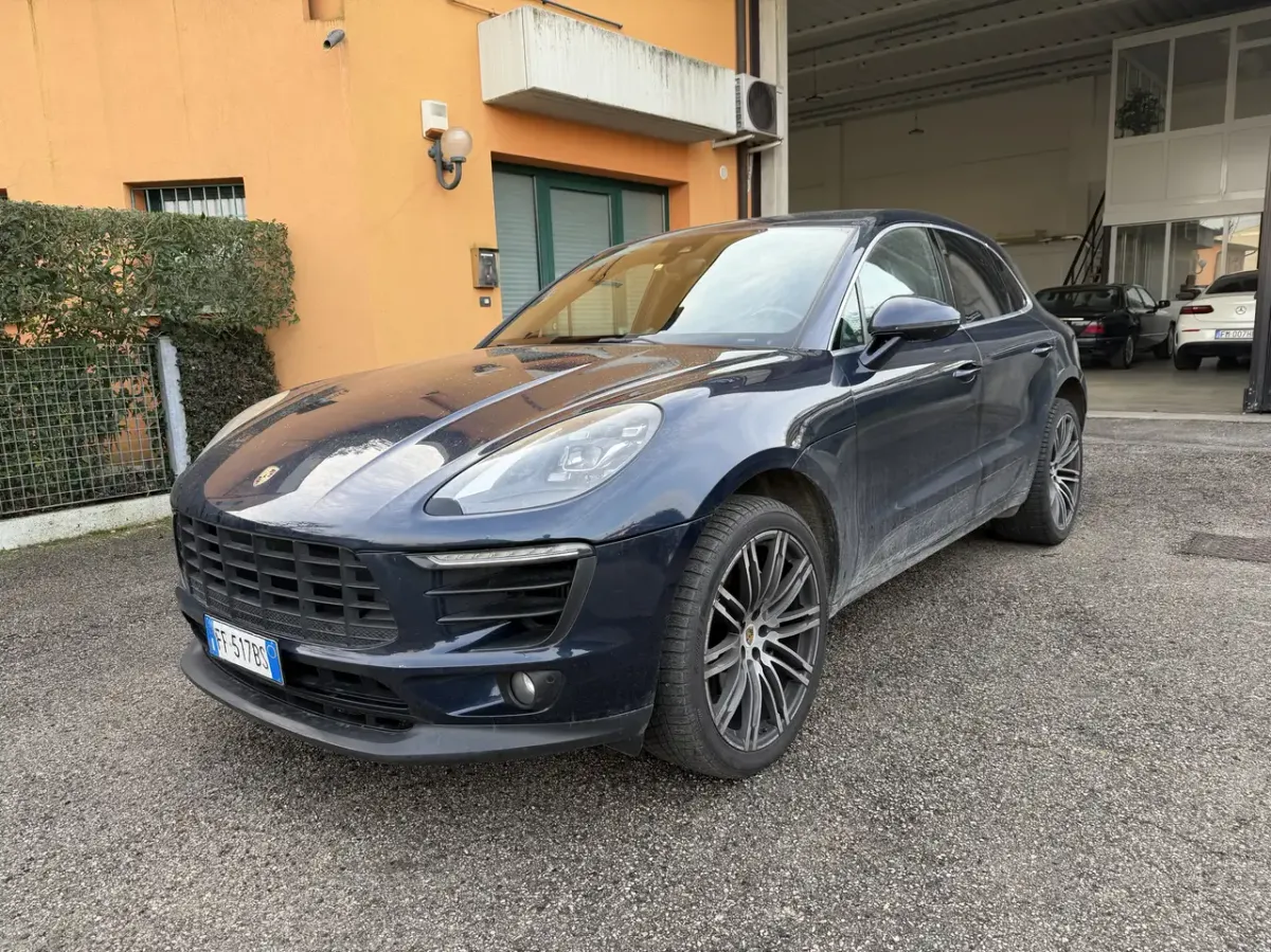 Porsche Macan S