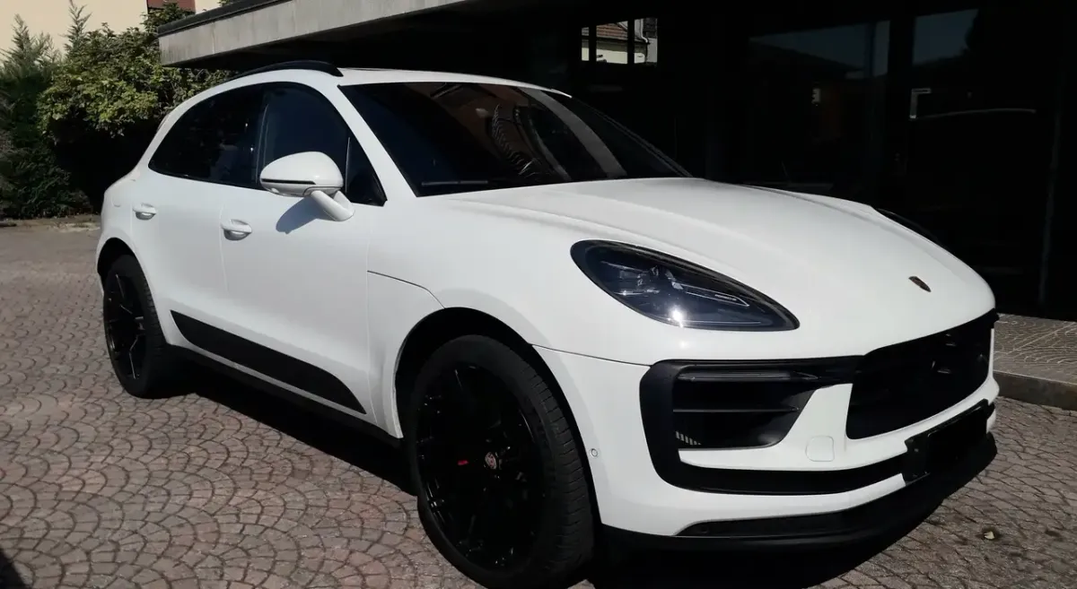 Porsche Macan S