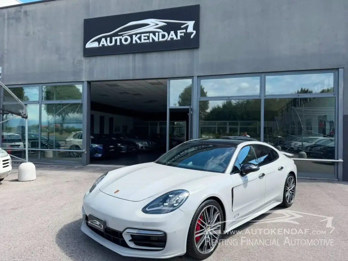 Porsche Panamera GTS