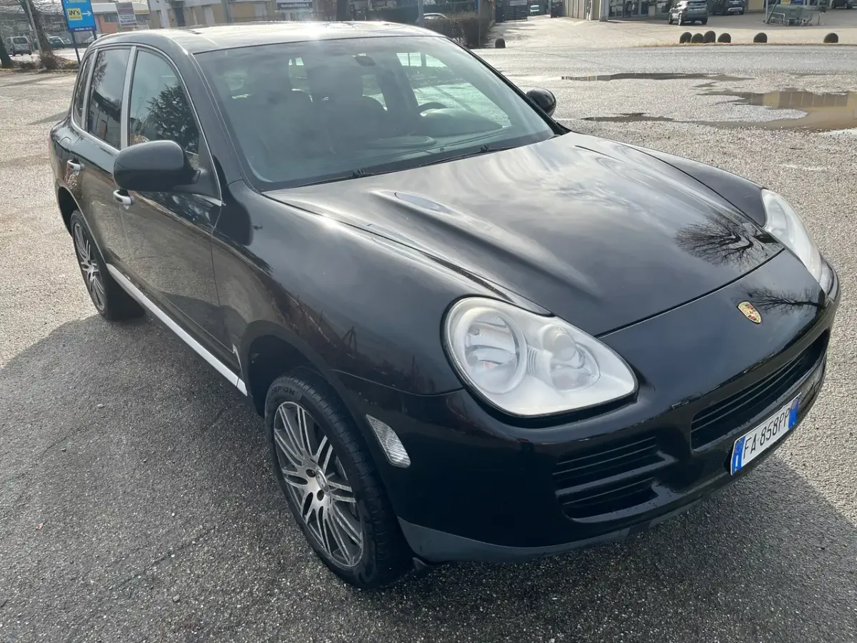 Porsche Cayenne 3.2