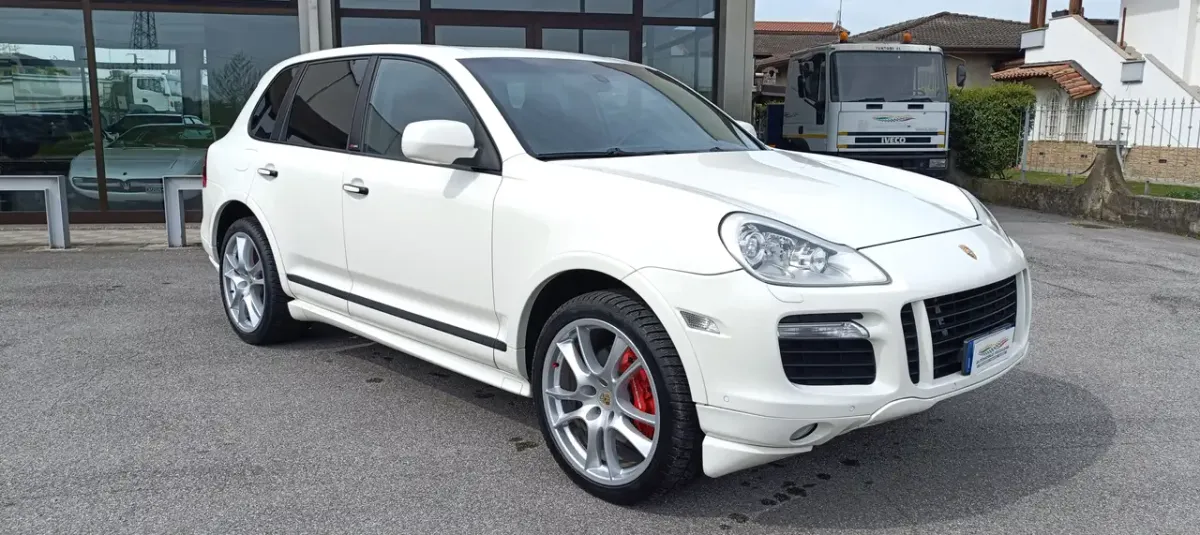 Porsche Cayenne GTS