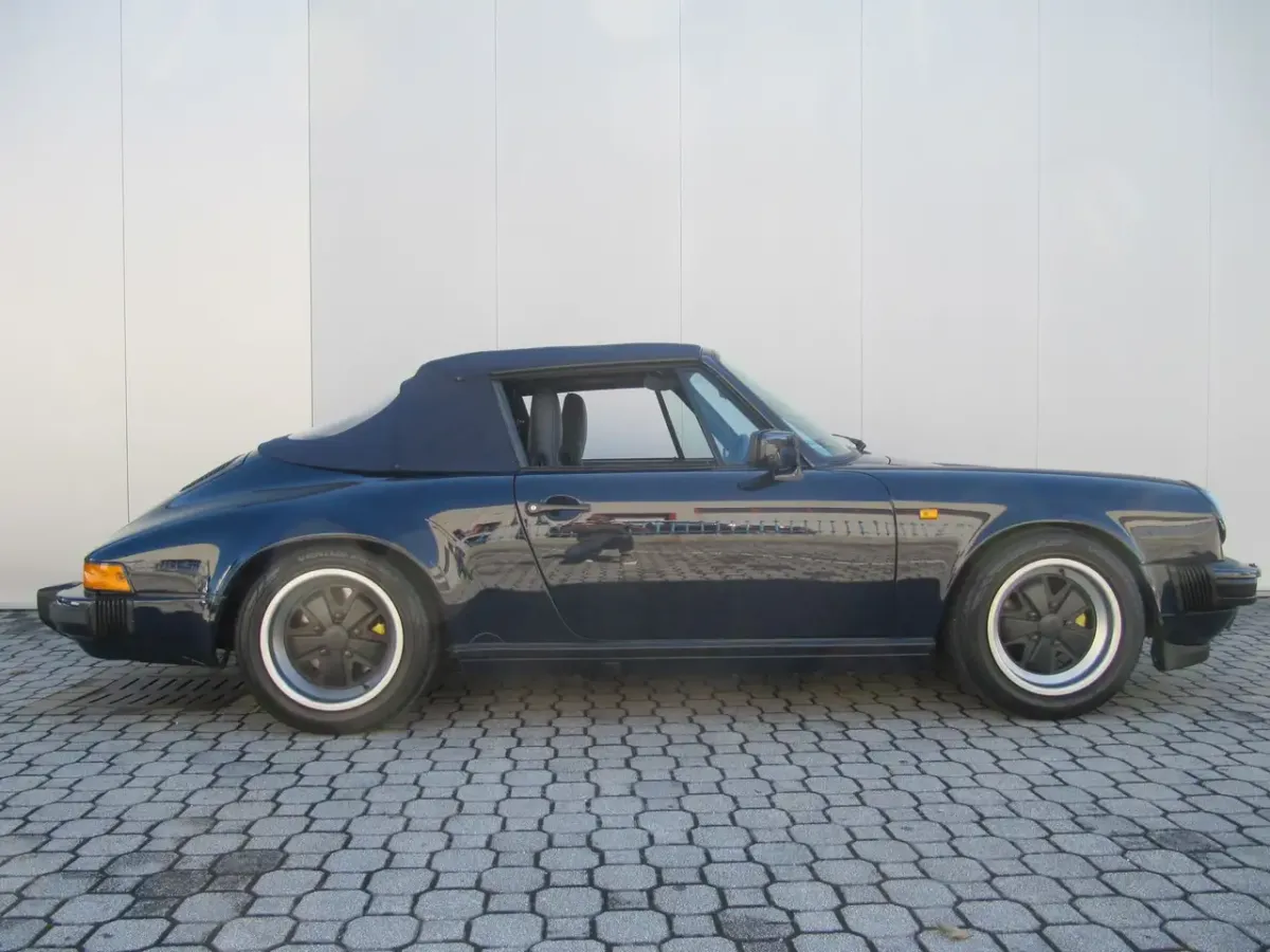 Porsche 911 Carrera 3.2 Cabrio