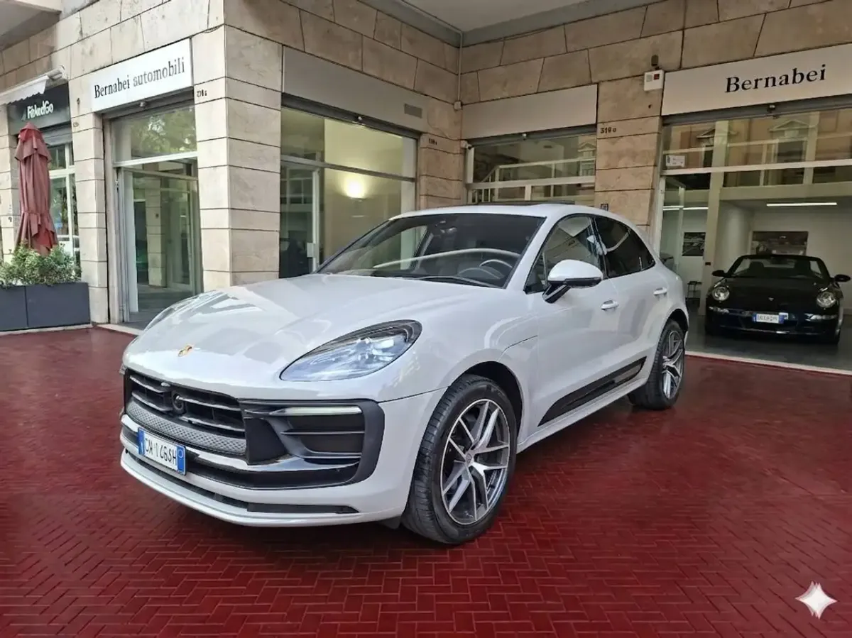 Porsche Macan T