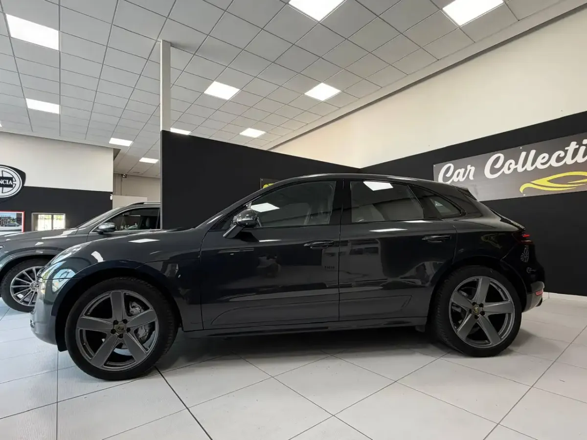 Porsche Macan S
