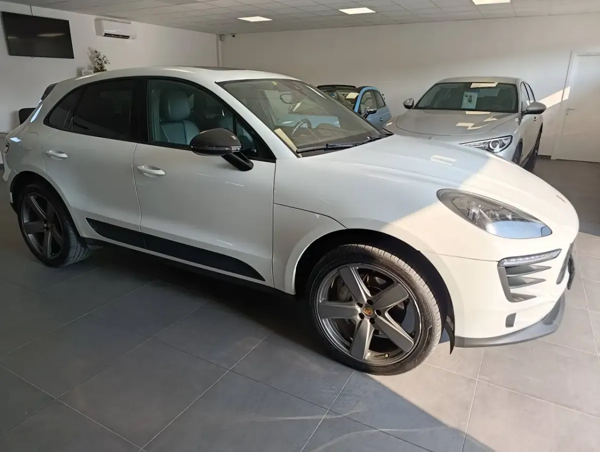 Porsche Macan S