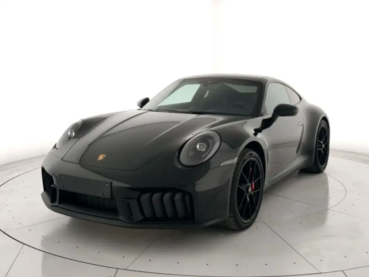 Porsche 992.2 Carrera 4 GTS