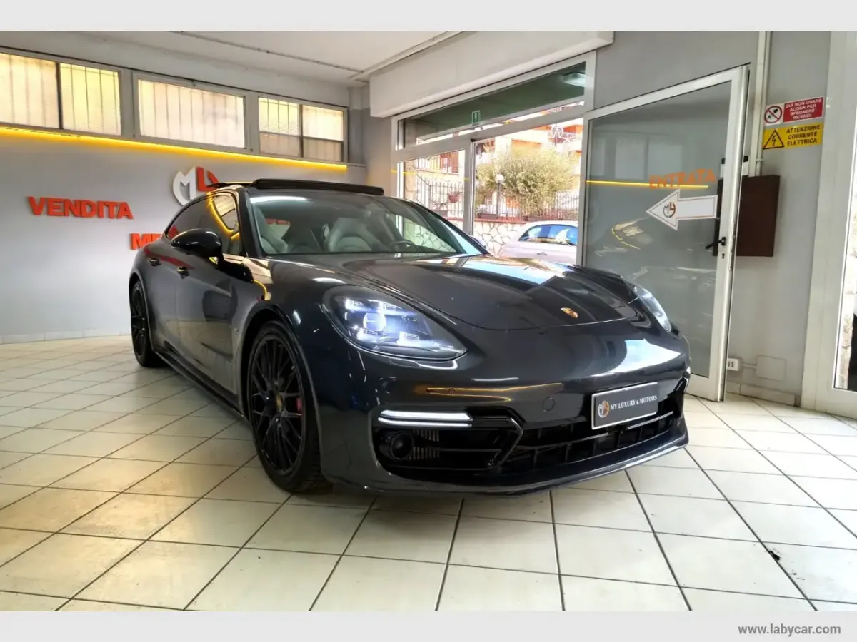 Porsche Panamera Turbo
