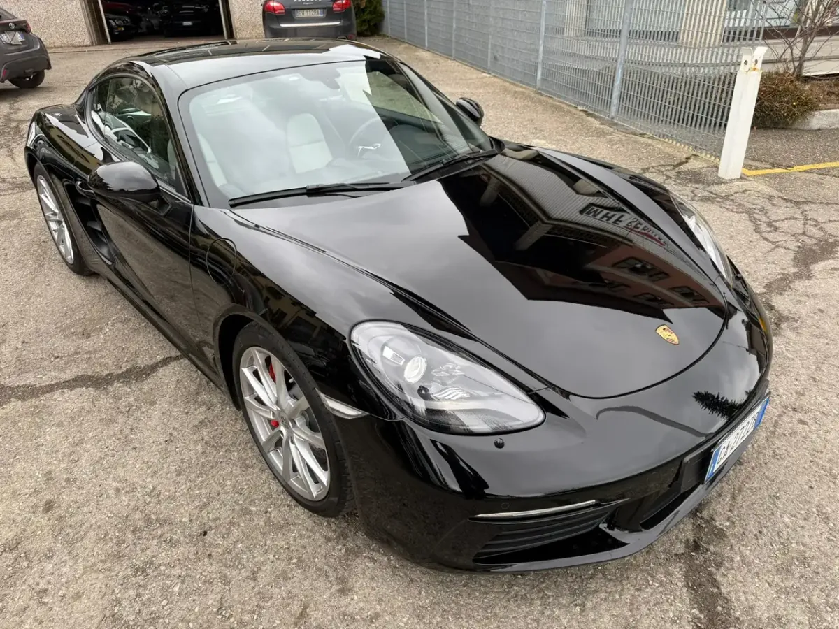Porsche 718 Boxster S