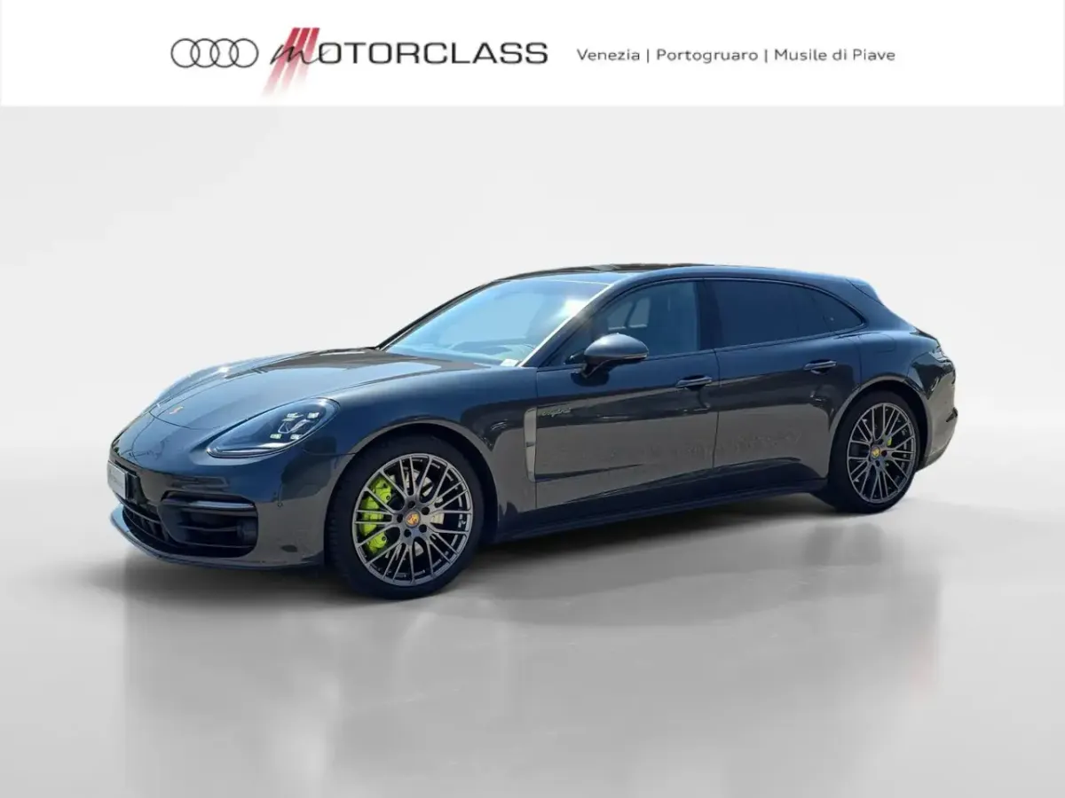 Porsche Panamera 4