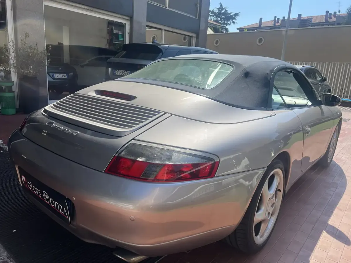 Porsche 996.1 Carrera 4 Cabrio