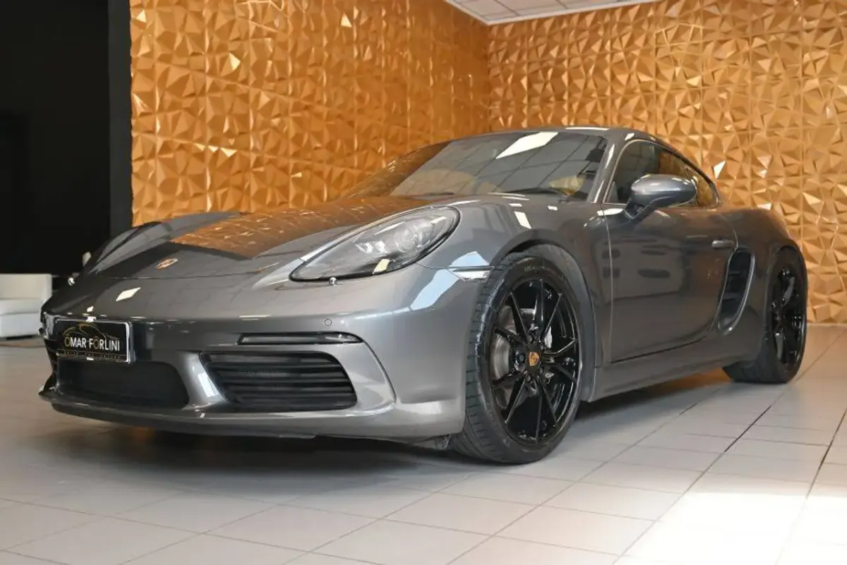 Porsche 718