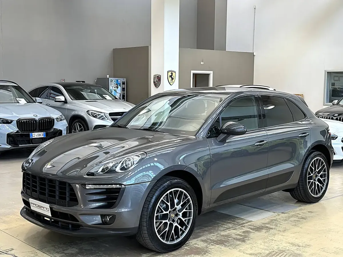 Porsche Macan S