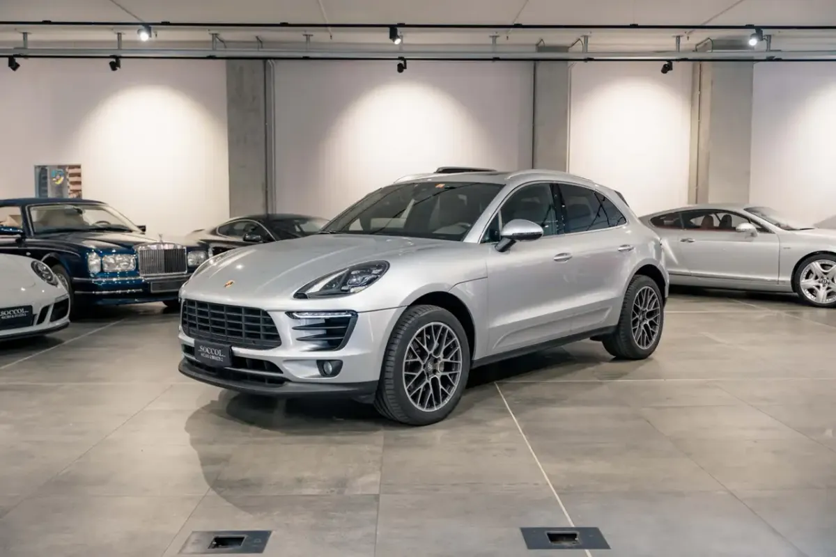 Porsche Macan S