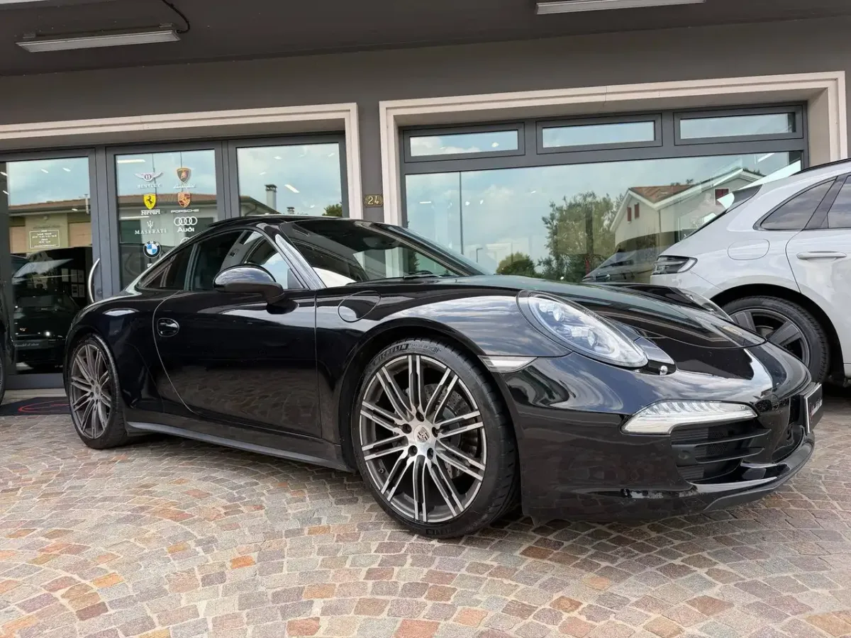 Porsche 991.1 Carrera 4 Black Edition