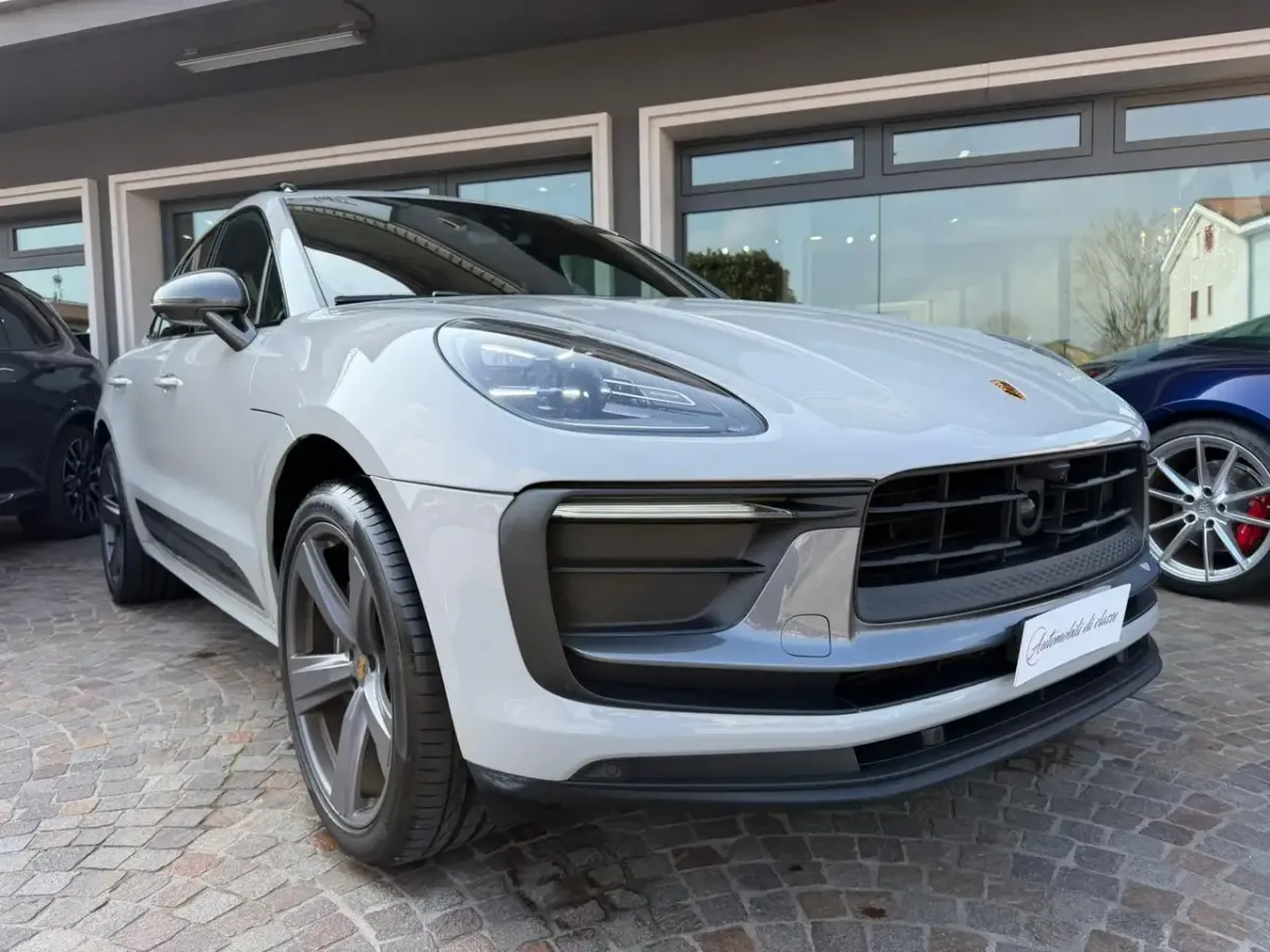 Porsche Macan T