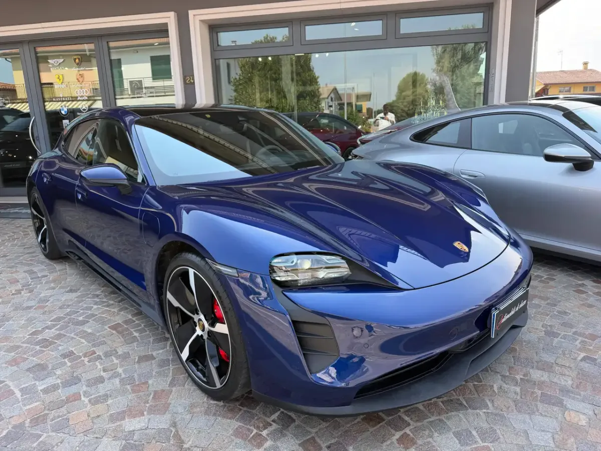 Porsche Taycan GTS