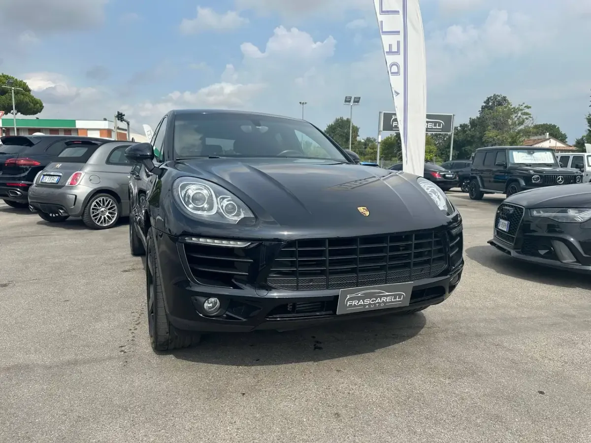 Porsche Macan S