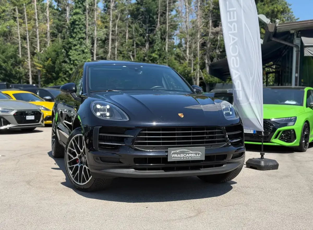 Porsche Macan S