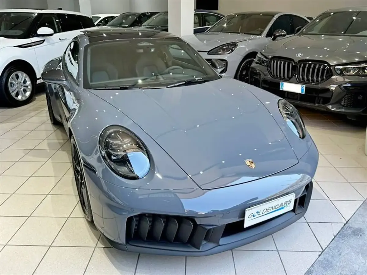 Porsche 992.2 Carrera GTS