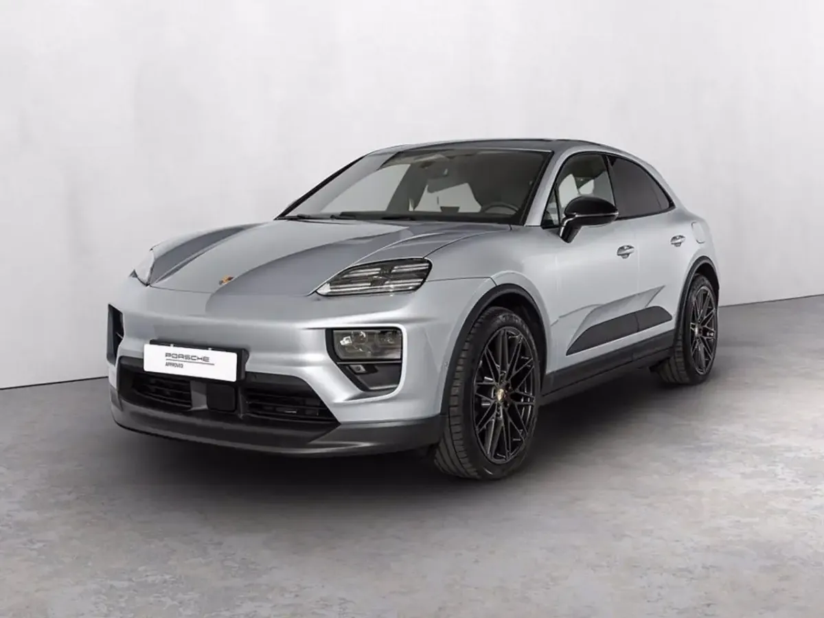 Porsche Macan 4