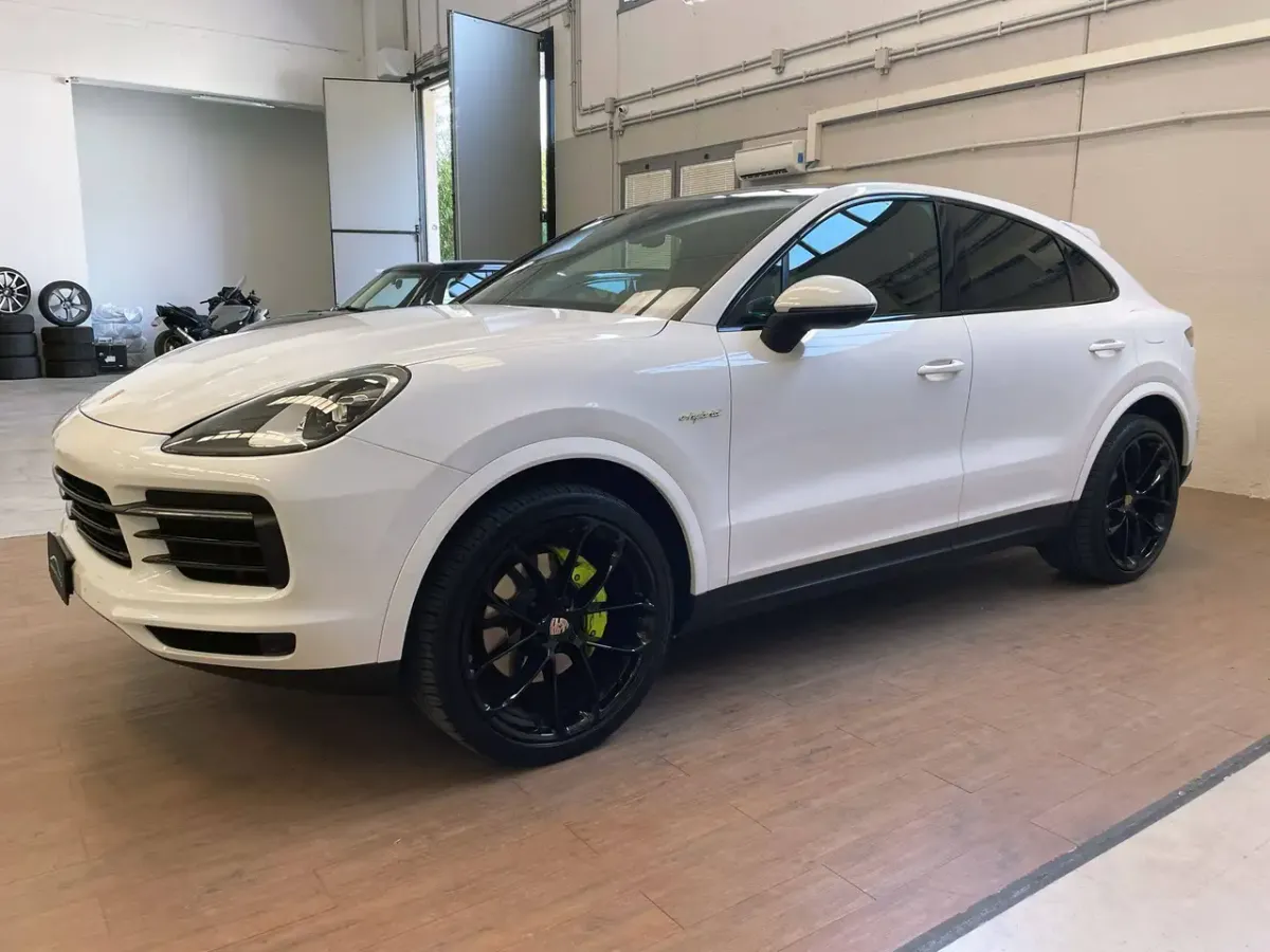 Porsche Cayenne Turbo GT