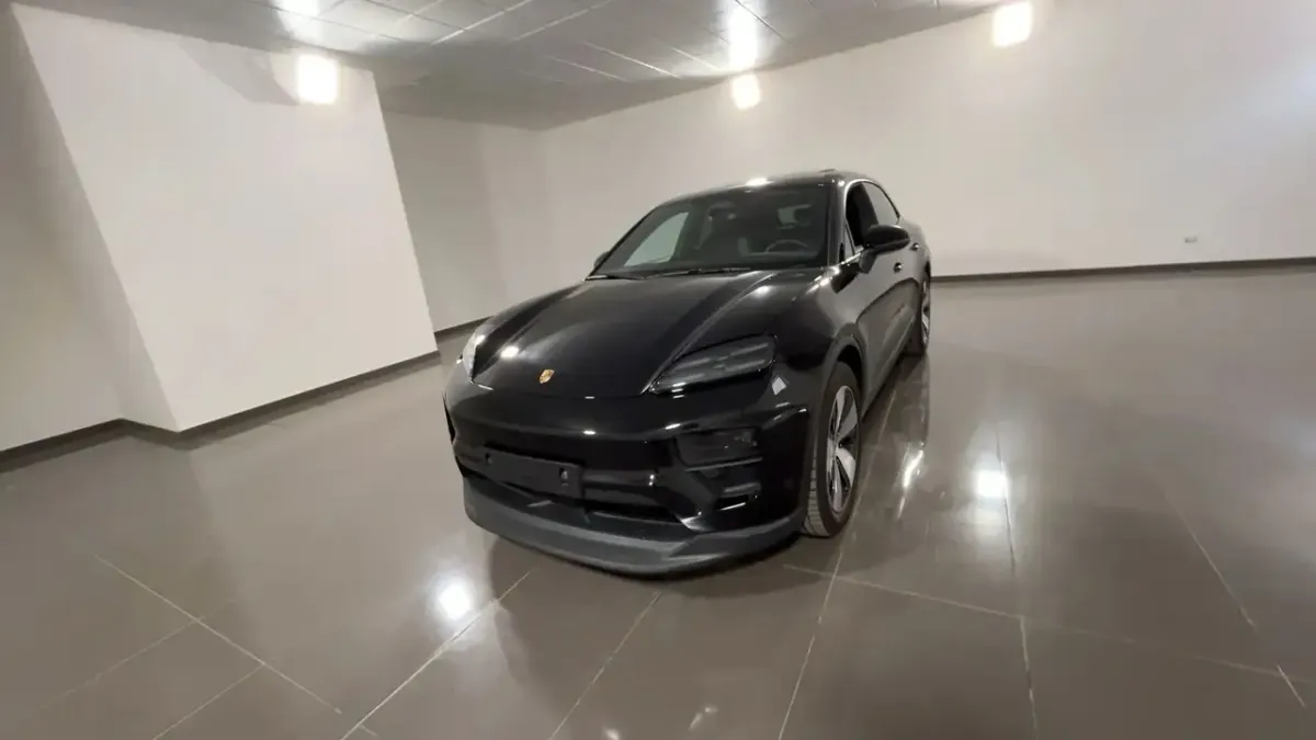 Porsche Macan 4