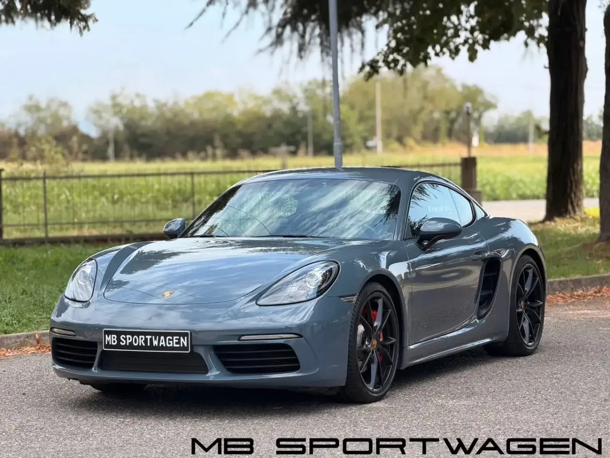 Porsche 718 Cayman S
