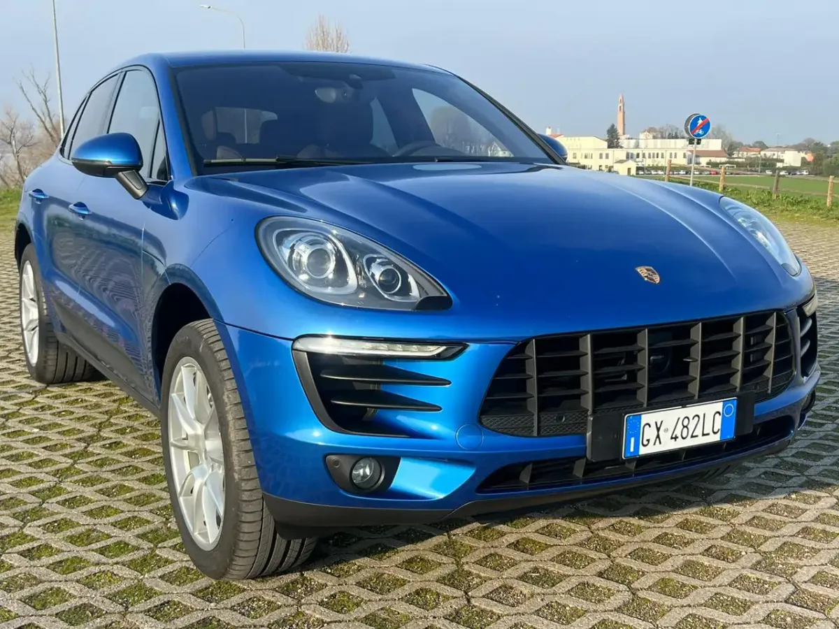 Porsche Macan S