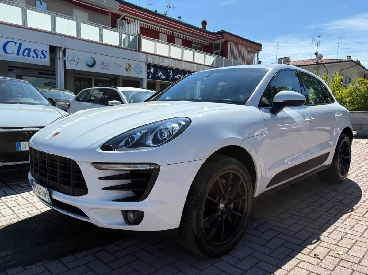 Porsche Macan S