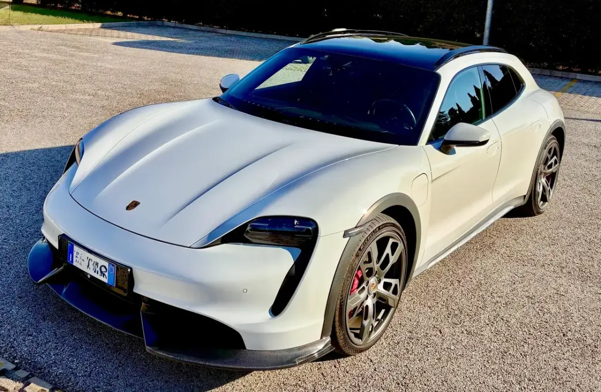 Porsche Taycan 4S