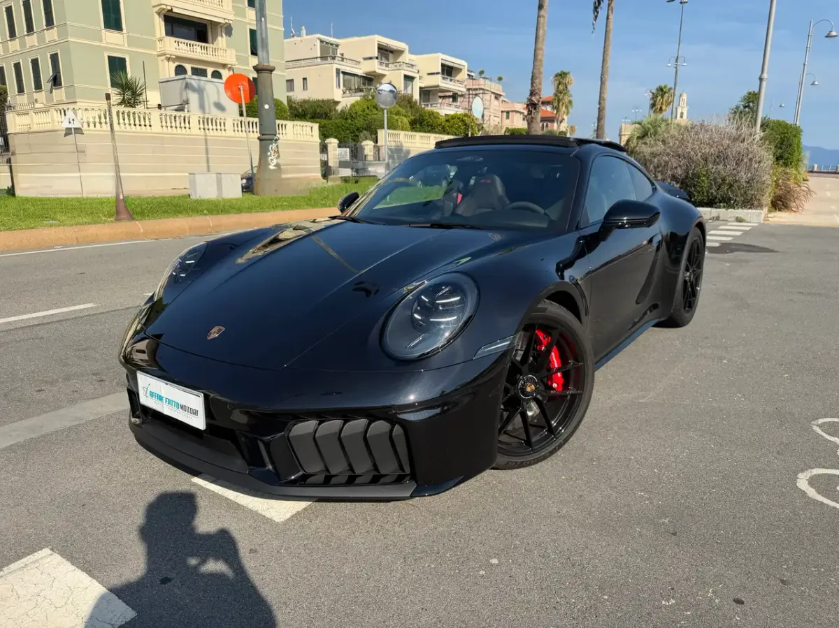 Porsche 992.2 Carrera 4 GTS