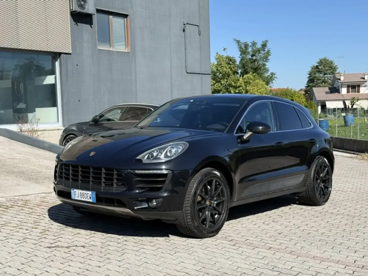 Porsche Macan S