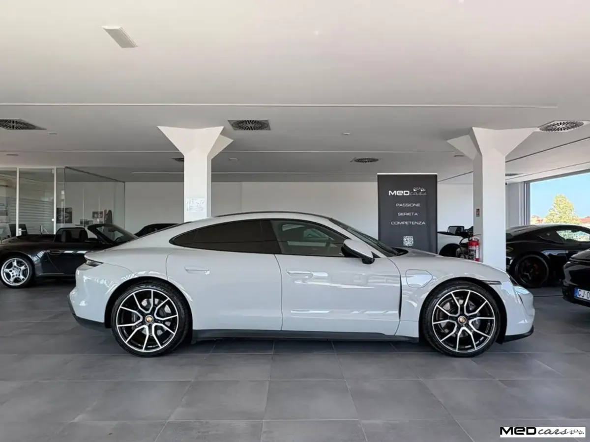 Porsche Taycan