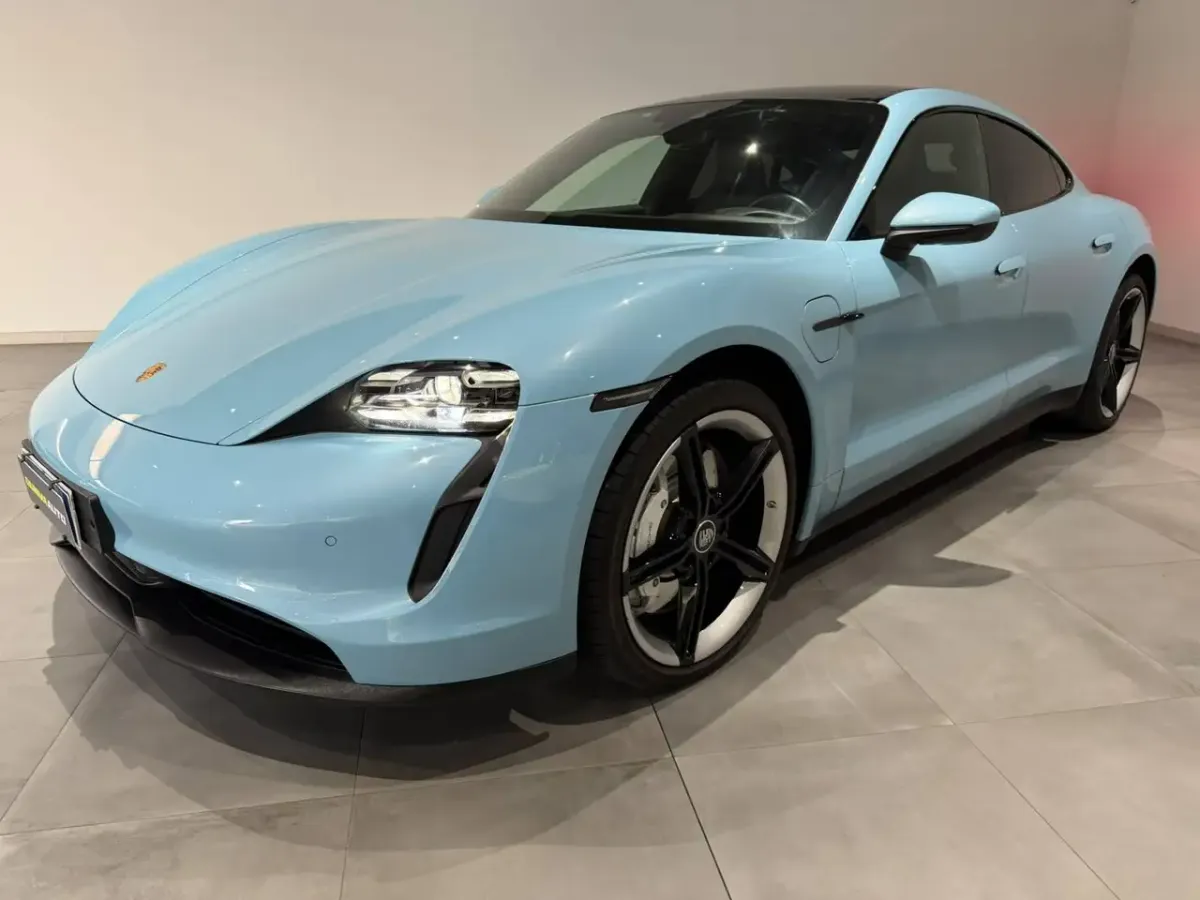 Porsche Taycan 4S