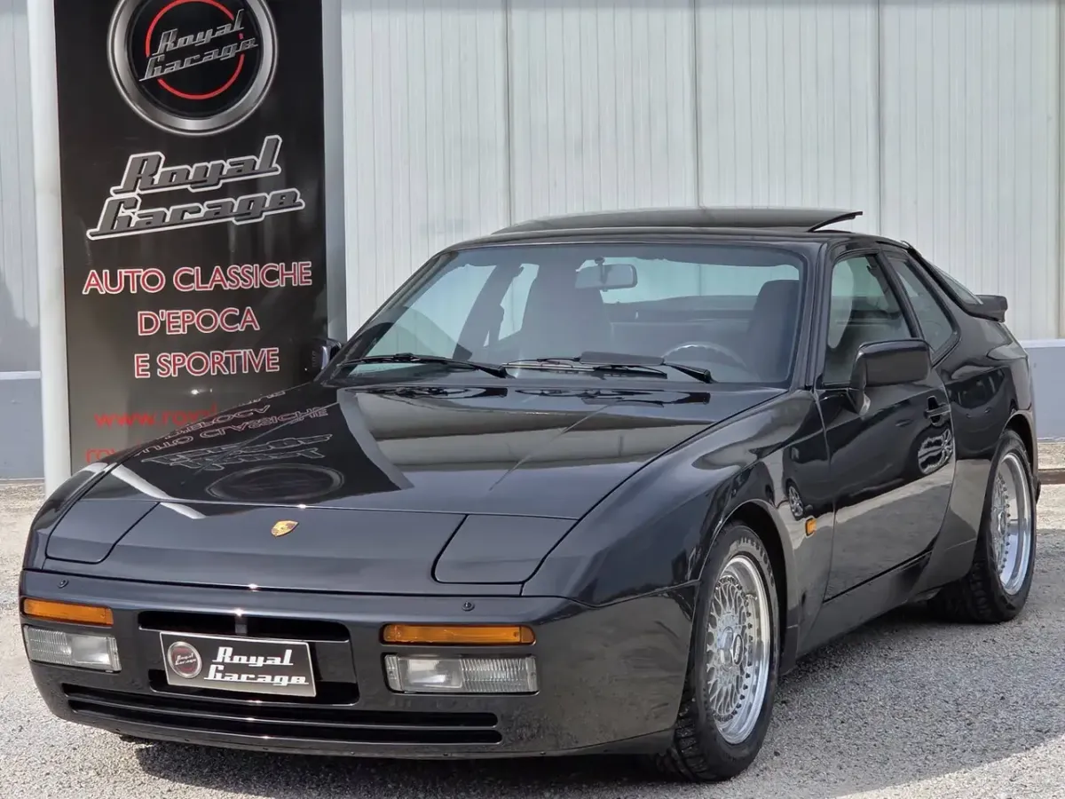 Porsche 944 944 Turbo Coupé