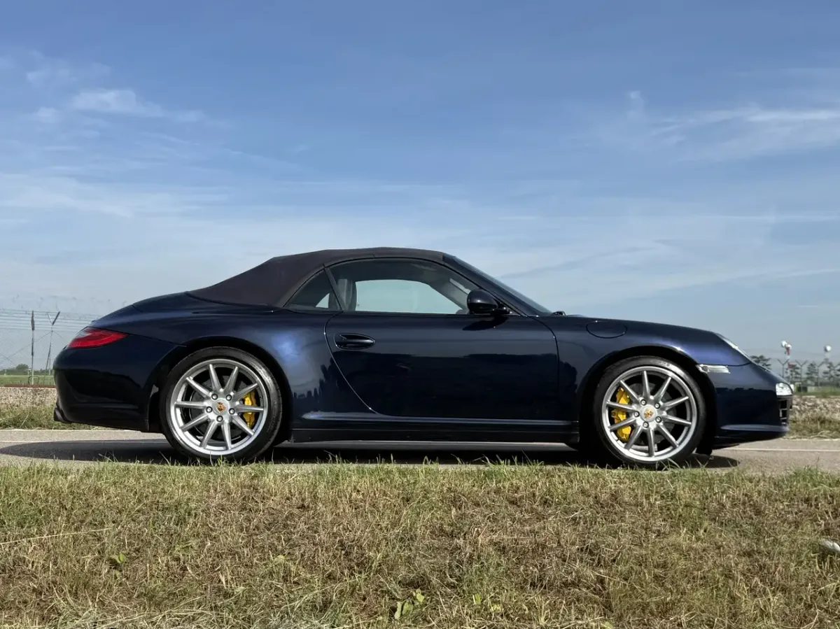 Porsche 997.2 Carrera 4S Cabrio