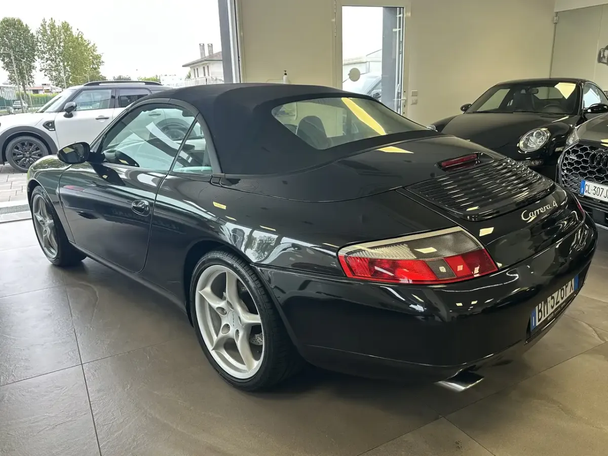 Porsche 996.1 Carrera 4 Cabrio