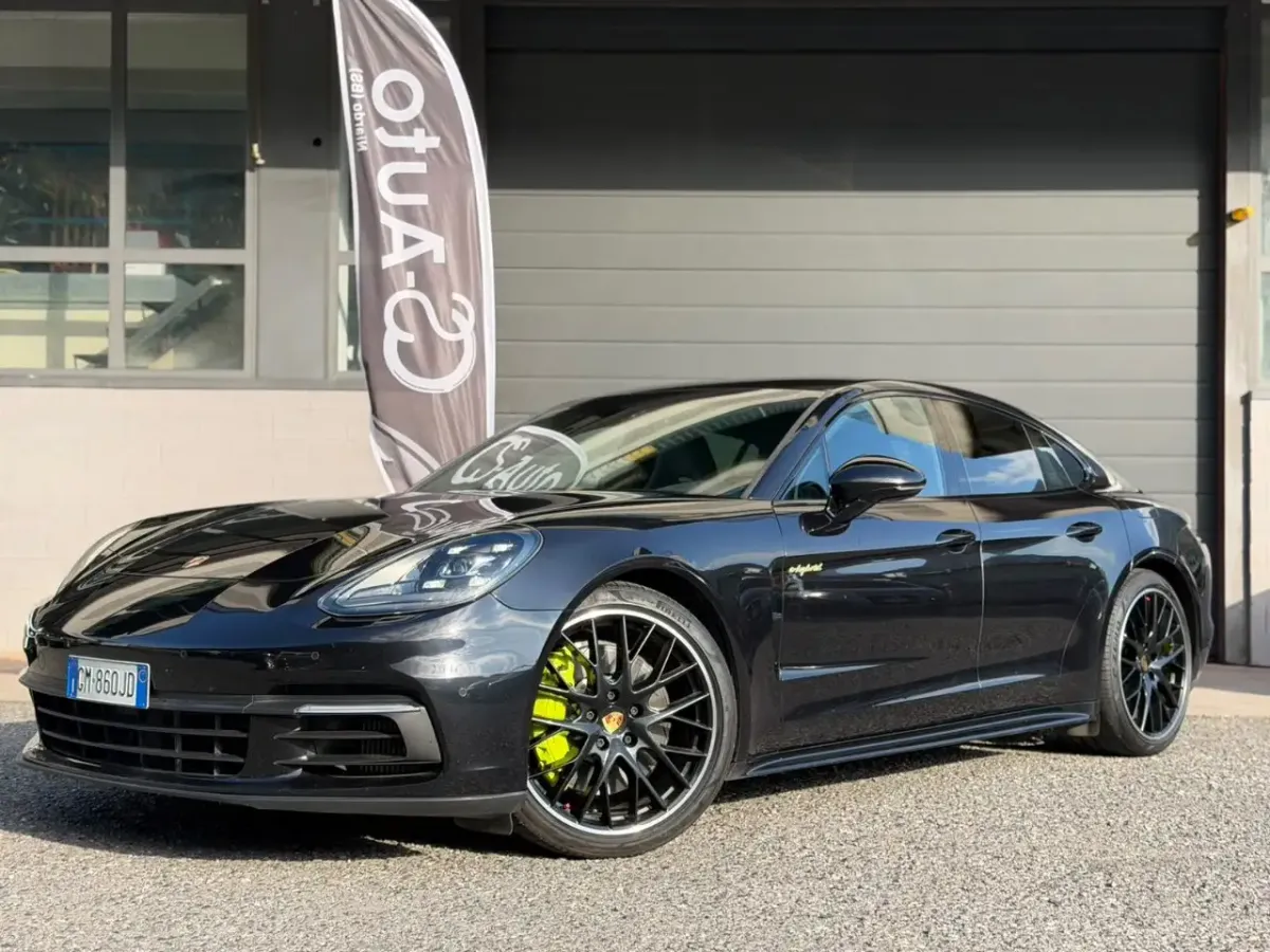 Porsche Panamera 4 E-Hybrid
