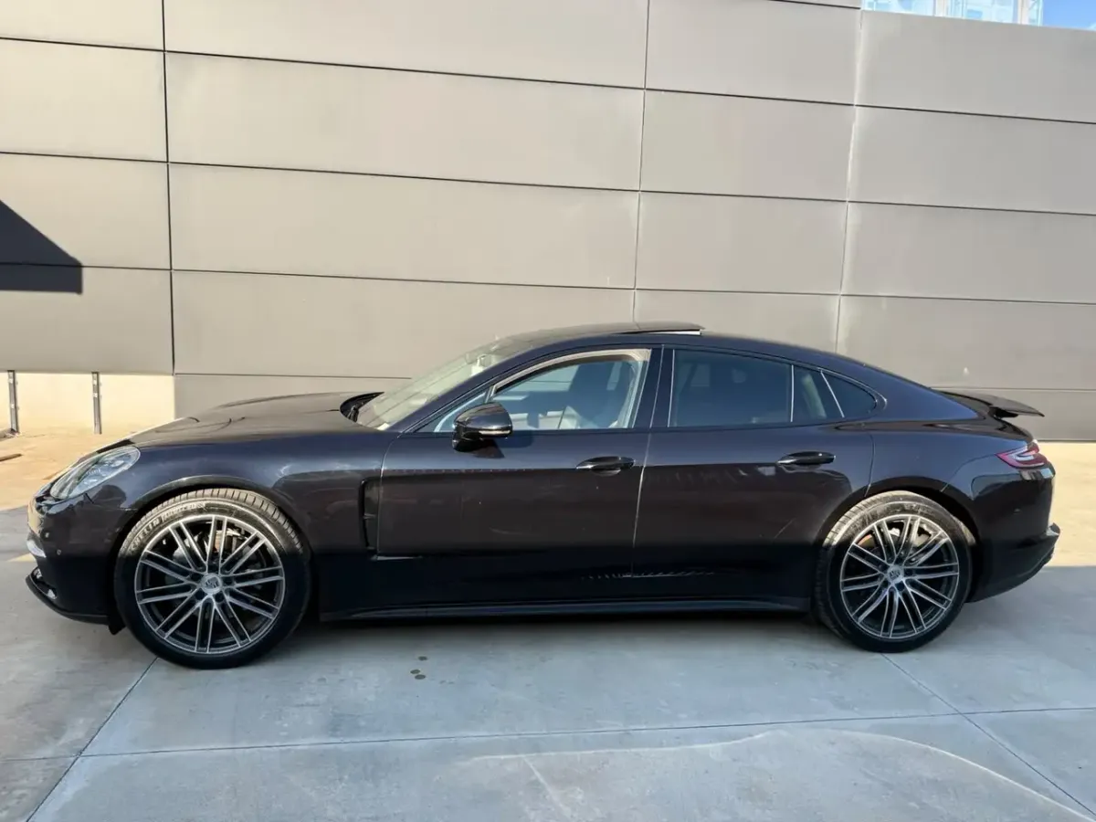 Porsche Panamera 4S Diesel