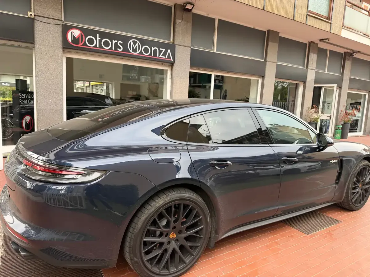 Porsche Panamera 4 E-Hybrid